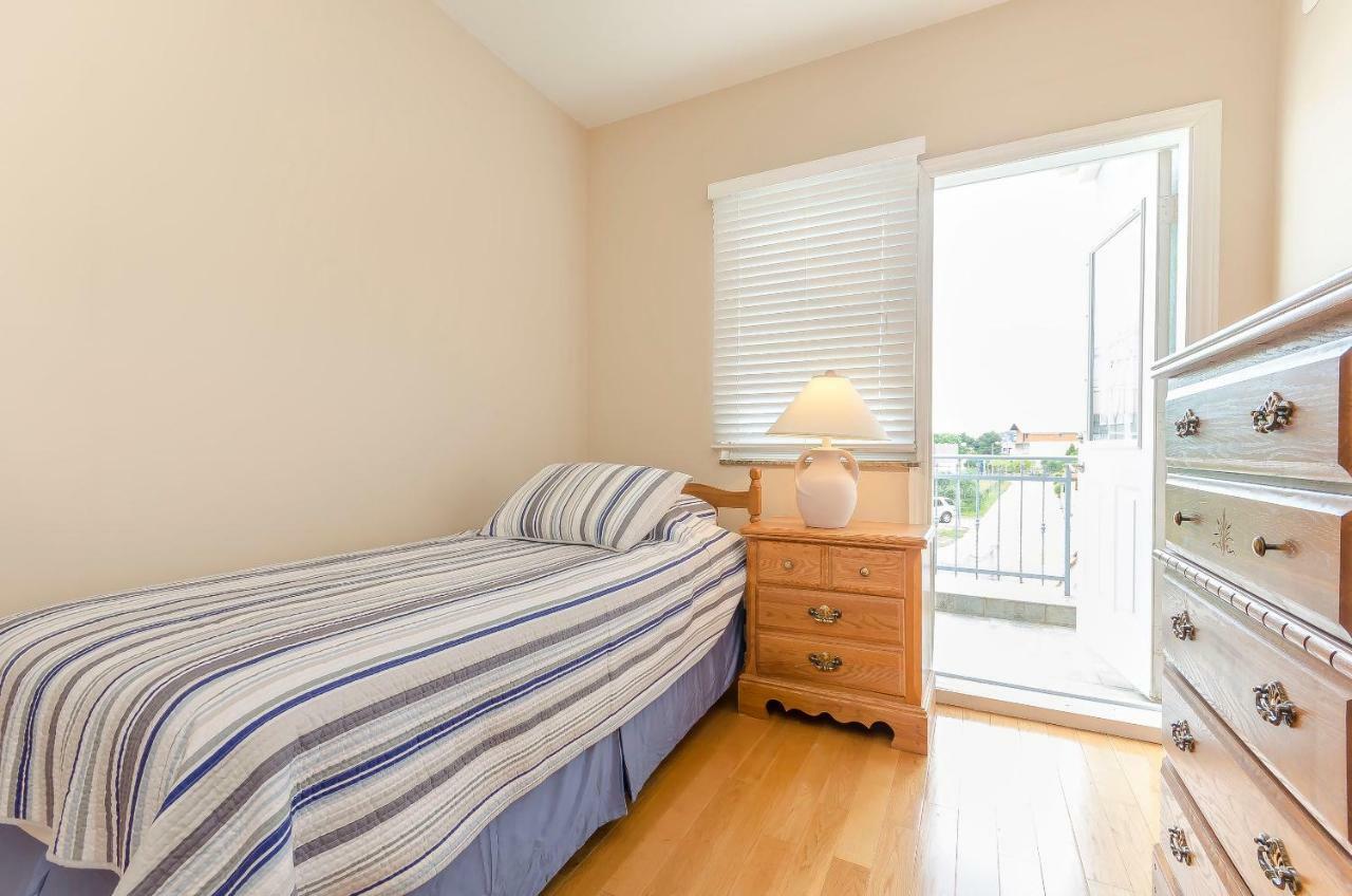 Apartment Canada Dream Vacation Srima Exterior photo